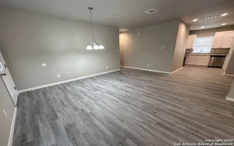 707 Janice, Converse, TX 78109, 3 Habitaciones Habitaciones , ,2 BañosBaños,Residential,En Venta,707 Janice,1837848