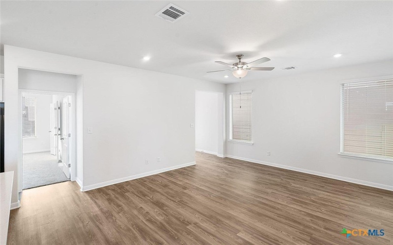 645 Salamander, San Marcos, TX 78666, 3 Bedrooms Bedrooms, ,2 BathroomsBathrooms,Residential,For Sale,645 Salamander,582027