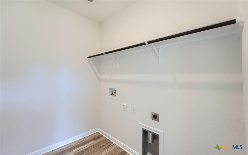 705 Salamander Street, San Marcos, TX 78666, 4 Bedrooms Bedrooms, ,2 BathroomsBathrooms,Residential,For Sale,705 Salamander Street,582044
