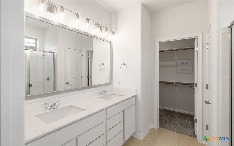 637 Salamander, San Marcos, TX 78666, 3 Habitaciones Habitaciones , ,2 BañosBaños,Residential,En Venta,637 Salamander,582066