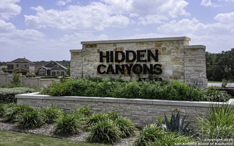 2530 Corinthus Bend, San Antonio, TX 78245, 3 Bedrooms Bedrooms, ,2 BathroomsBathrooms,Residential,For Sale,2530 Corinthus Bend,1872315