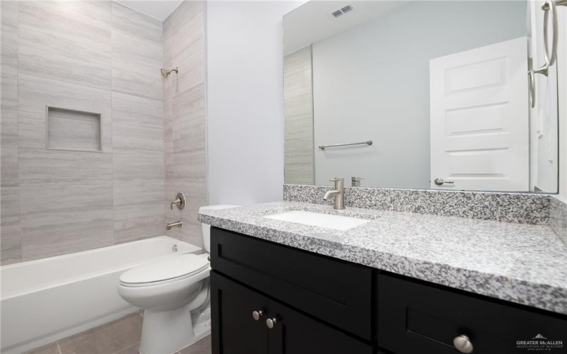 2328 N Valley Circle #A, La Feria, TX 78559, 3 Bedrooms Bedrooms, ,2 BathroomsBathrooms,Residential Lease,For Rent,2328 N Valley Circle,472868
