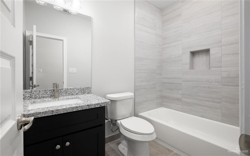 2526 N Valley Circle #A, La Feria, TX 78559, 2 Habitaciones Habitaciones , ,2 BañosBaños,Residential Lease,En Alquiler,2526 N Valley Circle,472878