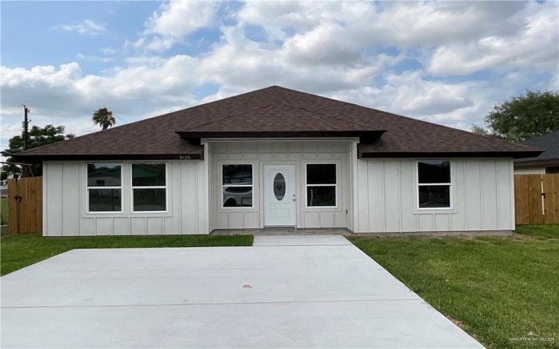 3020 W Hackberry Avenue, Weslaco, TX 78596, 3 Habitaciones Habitaciones , ,2 BañosBaños,Residential,En Venta,3020 W Hackberry Avenue,472899
