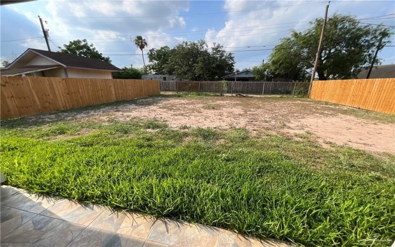 3020 W Hackberry Avenue, Weslaco, TX 78596, 3 Habitaciones Habitaciones , ,2 BañosBaños,Residential,En Venta,3020 W Hackberry Avenue,472899