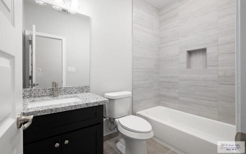 2526 N VALLEY CIRCLE #B, LA FERIA, TX 78559, 2 Bedrooms Bedrooms, ,2 BathroomsBathrooms,Residential Lease,For Rent,2526 N VALLEY CIRCLE,29765695