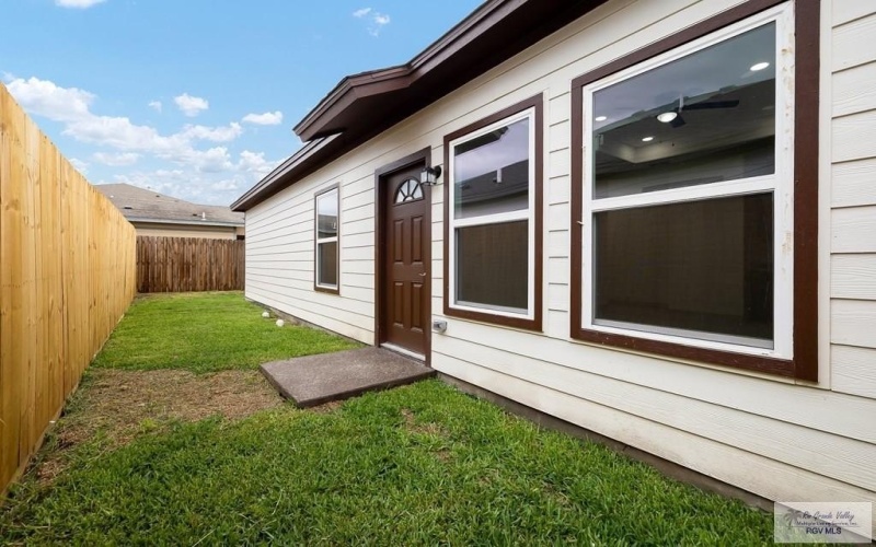 2522 N VALLEY CIRCLE #A, LA FERIA, TX 78559, 2 Bedrooms Bedrooms, ,2 BathroomsBathrooms,Residential Lease,For Rent,2522 N VALLEY CIRCLE,29765697