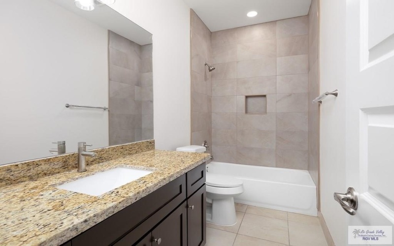 2522 N VALLEY CIRCLE #A, LA FERIA, TX 78559, 2 Bedrooms Bedrooms, ,2 BathroomsBathrooms,Residential Lease,For Rent,2522 N VALLEY CIRCLE,29765697