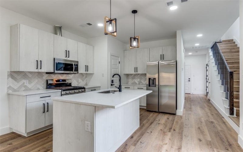 5702 Riverside Drive, Dallas, TX 75235, 2 Bedrooms Bedrooms, ,3 BathroomsBathrooms,Residential Multi Family,For Sale,5702 Riverside Drive,20923505