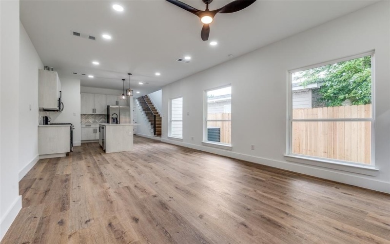 5702 Riverside Drive, Dallas, TX 75235, 2 Bedrooms Bedrooms, ,3 BathroomsBathrooms,Residential Multi Family,For Sale,5702 Riverside Drive,20923505