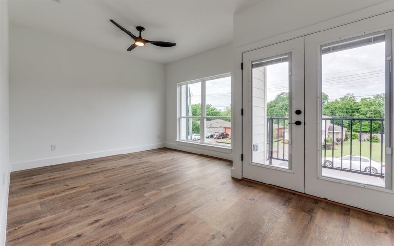 5702 Riverside Drive, Dallas, TX 75235, 2 Bedrooms Bedrooms, ,3 BathroomsBathrooms,Residential Multi Family,For Sale,5702 Riverside Drive,20923505