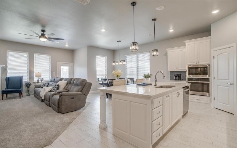 1733 Reverie Road, Burleson, TX 76028, 3 Habitaciones Habitaciones , ,2 BañosBaños,Residential,En Venta,1733 Reverie Road,20954852