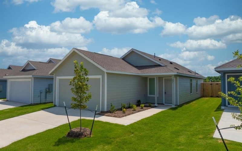 221 Poplar Place, Wilmer, TX 75141, 3 Habitaciones Habitaciones , ,2 BañosBaños,Residential Lease,En Alquiler,221 Poplar Place,20957059
