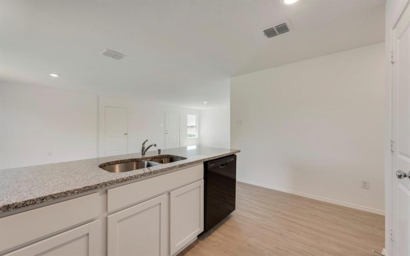 9812 Platteview Road, Fort Worth, TX 76179, 3 Habitaciones Habitaciones , ,2 BañosBaños,Residential Lease,En Alquiler,9812 Platteview Road,20957081