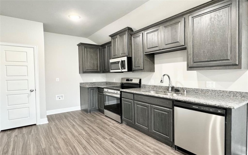 6317 Graceland Drive, Greenville, TX 75402, 3 Bedrooms Bedrooms, ,2 BathroomsBathrooms,Residential Lease,For Rent,6317 Graceland Drive,20955905