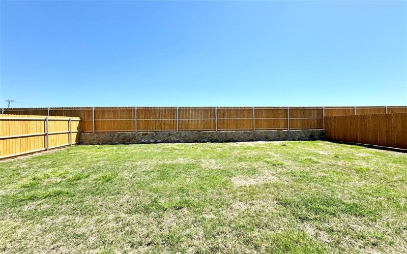 6317 Graceland Drive, Greenville, TX 75402, 3 Bedrooms Bedrooms, ,2 BathroomsBathrooms,Residential Lease,For Rent,6317 Graceland Drive,20955905