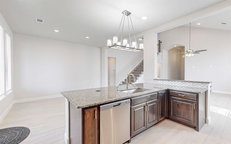 1604 Treleven Court, McKinney, TX 75071, 4 Habitaciones Habitaciones , ,5 BañosBaños,Residential Lease,En Alquiler,1604 Treleven Court,20955945