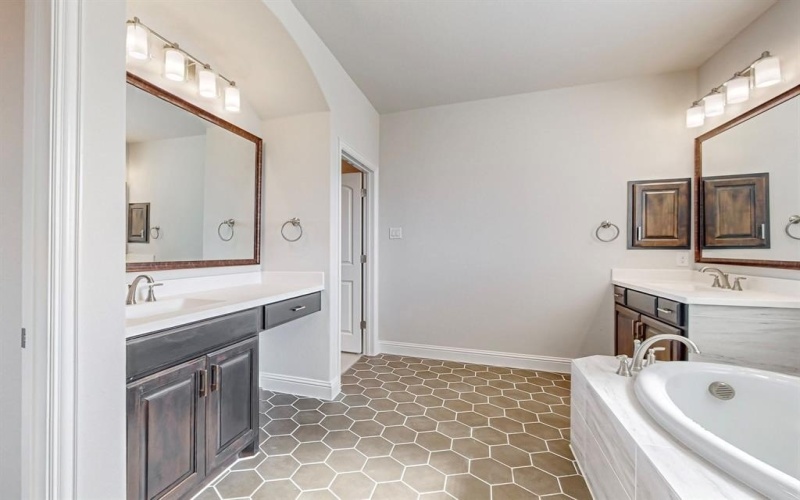 1604 Treleven Court, McKinney, TX 75071, 4 Habitaciones Habitaciones , ,5 BañosBaños,Residential Lease,En Alquiler,1604 Treleven Court,20955945