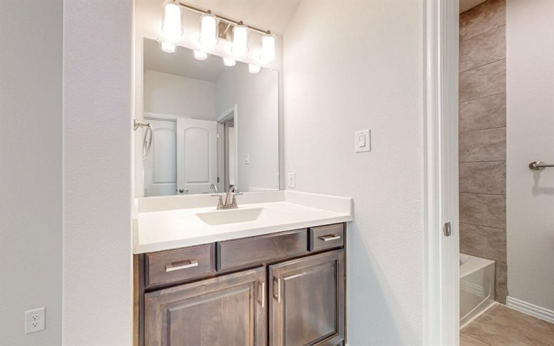 1604 Treleven Court, McKinney, TX 75071, 4 Habitaciones Habitaciones , ,5 BañosBaños,Residential Lease,En Alquiler,1604 Treleven Court,20955945