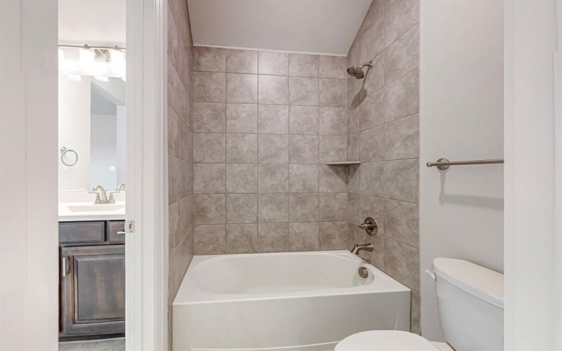 1604 Treleven Court, McKinney, TX 75071, 4 Habitaciones Habitaciones , ,5 BañosBaños,Residential Lease,En Alquiler,1604 Treleven Court,20955945