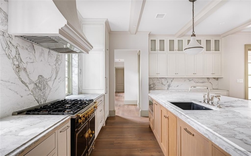 3626 University Boulevard, University Park, TX 75205, 9 Bedrooms Bedrooms, ,9 BathroomsBathrooms,Residential,For Sale,3626 University Boulevard,20956126