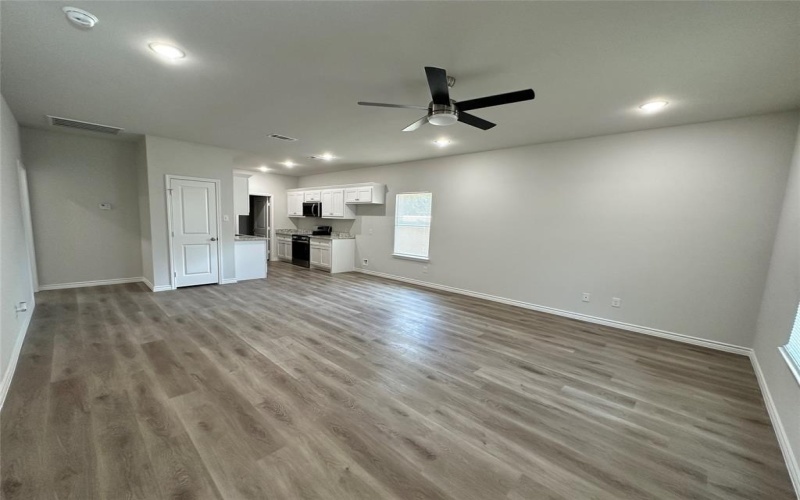 102 Navajo Drive, Mabank, TX 75156, 3 Bedrooms Bedrooms, ,2 BathroomsBathrooms,Residential Lease,For Rent,102 Navajo Drive,20956136
