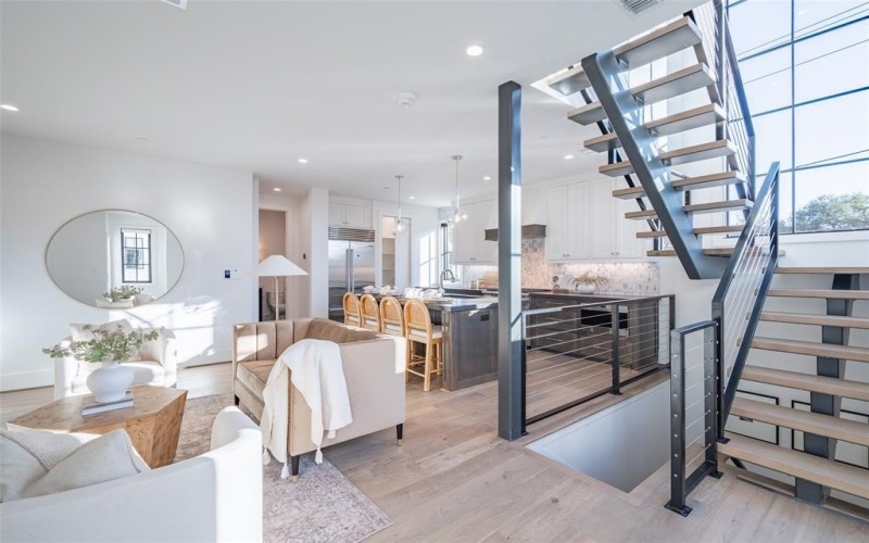 4529 Emerson Avenue #4L, University Park, TX 75205, 2 Habitaciones Habitaciones , ,2 BañosBaños,Residential Lease,En Alquiler,4529 Emerson Avenue,20956339