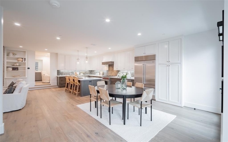 4525 Emerson Avenue #2L, University Park, TX 75205, 3 Habitaciones Habitaciones , ,3 BañosBaños,Residential Lease,En Alquiler,4525 Emerson Avenue,20956361