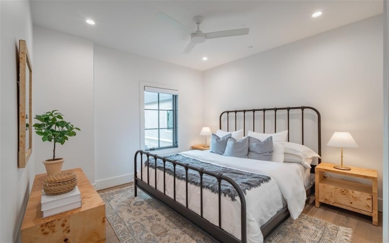 4525 Emerson Avenue #2L, University Park, TX 75205, 3 Habitaciones Habitaciones , ,3 BañosBaños,Residential Lease,En Alquiler,4525 Emerson Avenue,20956361