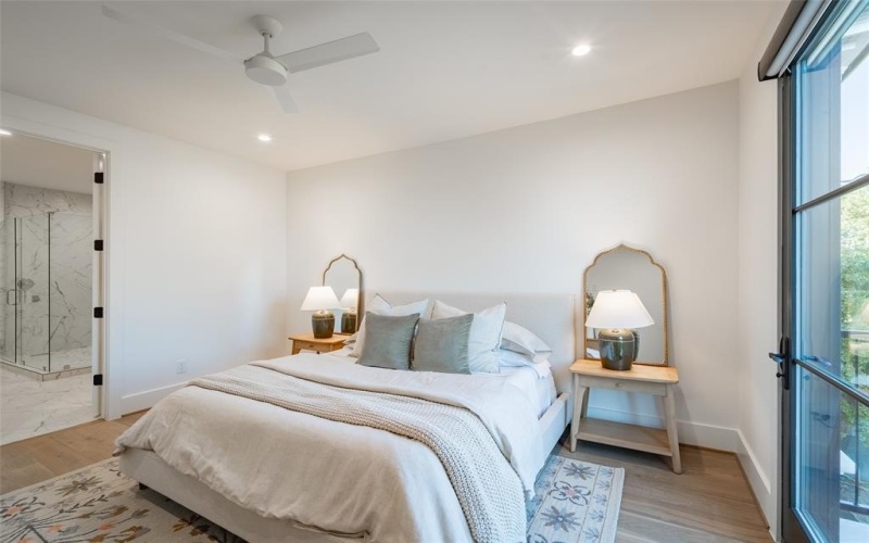 4525 Emerson Avenue #2L, University Park, TX 75205, 3 Habitaciones Habitaciones , ,3 BañosBaños,Residential Lease,En Alquiler,4525 Emerson Avenue,20956361