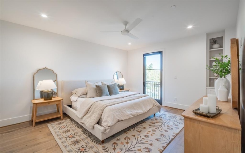 4525 Emerson Avenue #2L, University Park, TX 75205, 3 Habitaciones Habitaciones , ,3 BañosBaños,Residential Lease,En Alquiler,4525 Emerson Avenue,20956361