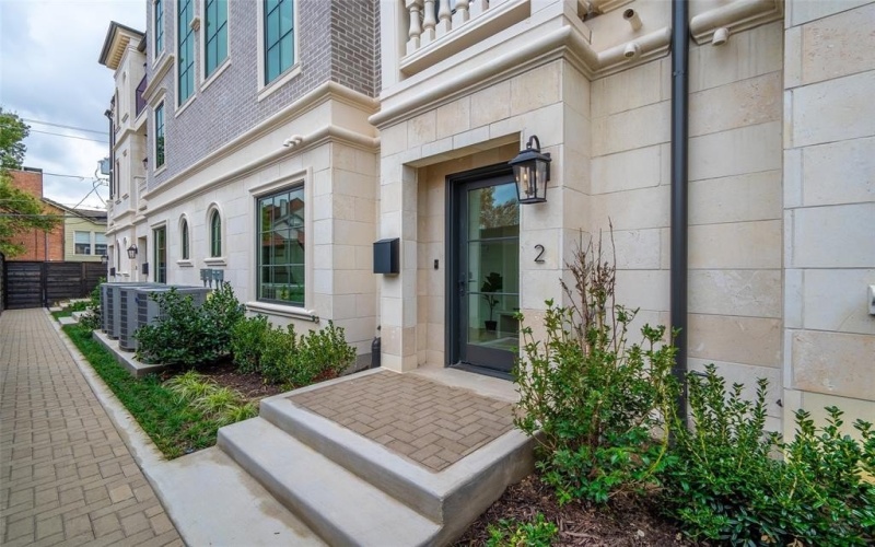 4525 Emerson Avenue #2L, University Park, TX 75205, 3 Habitaciones Habitaciones , ,3 BañosBaños,Residential Lease,En Alquiler,4525 Emerson Avenue,20956361