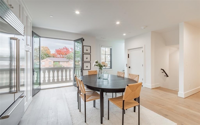 4525 Emerson Avenue #2L, University Park, TX 75205, 3 Habitaciones Habitaciones , ,3 BañosBaños,Residential Lease,En Alquiler,4525 Emerson Avenue,20956361