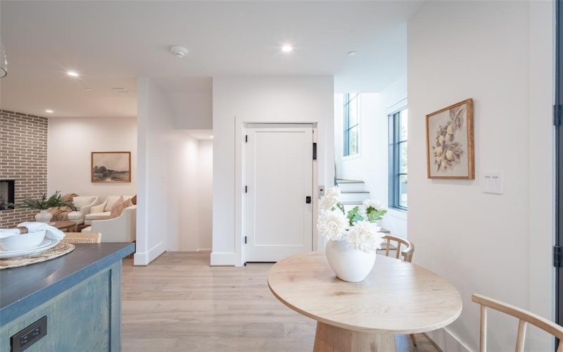 4525 Emerson Avenue #3L, University Park, TX 75205, 3 Habitaciones Habitaciones , ,3 BañosBaños,Residential Lease,En Alquiler,4525 Emerson Avenue,20956397