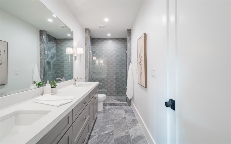 4525 Emerson Avenue #3L, University Park, TX 75205, 3 Habitaciones Habitaciones , ,3 BañosBaños,Residential Lease,En Alquiler,4525 Emerson Avenue,20956397