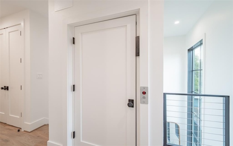 4525 Emerson Avenue #3L, University Park, TX 75205, 3 Habitaciones Habitaciones , ,3 BañosBaños,Residential Lease,En Alquiler,4525 Emerson Avenue,20956397