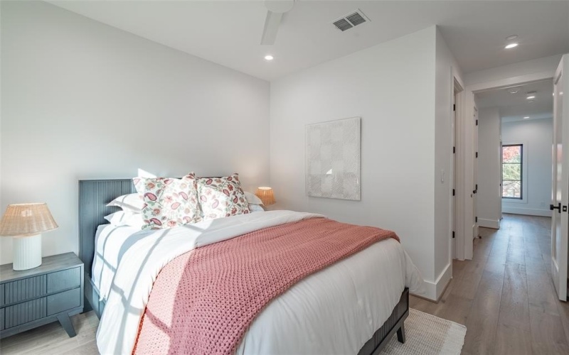 4525 Emerson Avenue #3L, University Park, TX 75205, 3 Habitaciones Habitaciones , ,3 BañosBaños,Residential Lease,En Alquiler,4525 Emerson Avenue,20956397