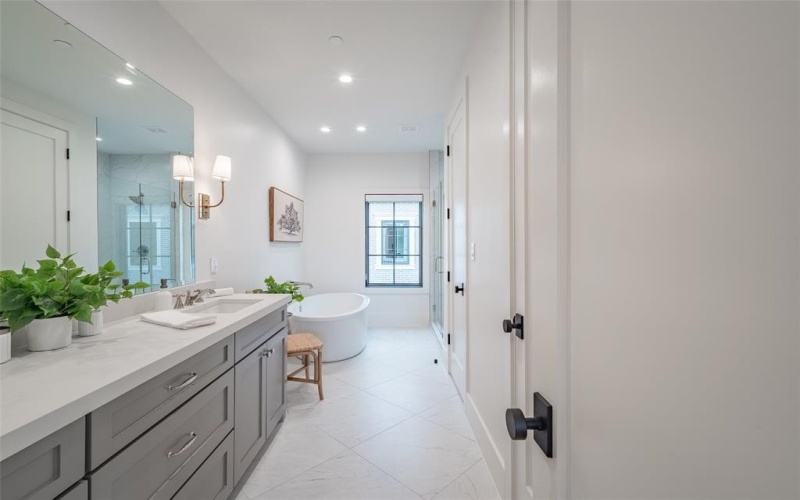 4525 Emerson Avenue #3L, University Park, TX 75205, 3 Habitaciones Habitaciones , ,3 BañosBaños,Residential Lease,En Alquiler,4525 Emerson Avenue,20956397