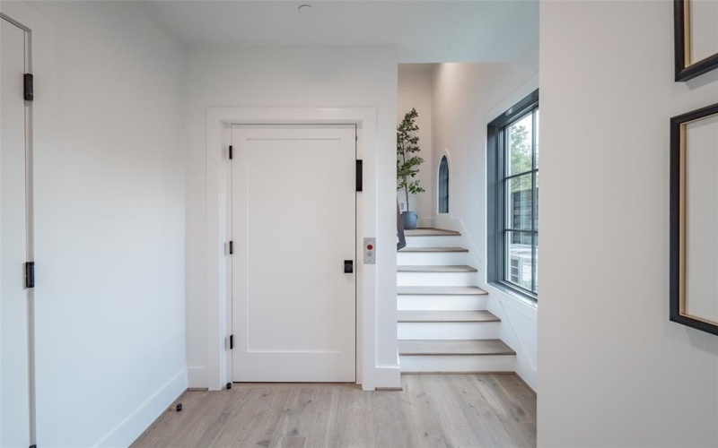 4525 Emerson Avenue #3L, University Park, TX 75205, 3 Habitaciones Habitaciones , ,3 BañosBaños,Residential Lease,En Alquiler,4525 Emerson Avenue,20956397