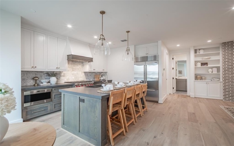 4525 Emerson Avenue #3L, University Park, TX 75205, 3 Habitaciones Habitaciones , ,3 BañosBaños,Residential Lease,En Alquiler,4525 Emerson Avenue,20956397