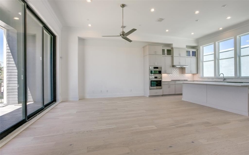213 Carroll Street, Fort Worth, TX 76107, 3 Bedrooms Bedrooms, ,3 BathroomsBathrooms,Residential,For Sale,213 Carroll Street,20956446