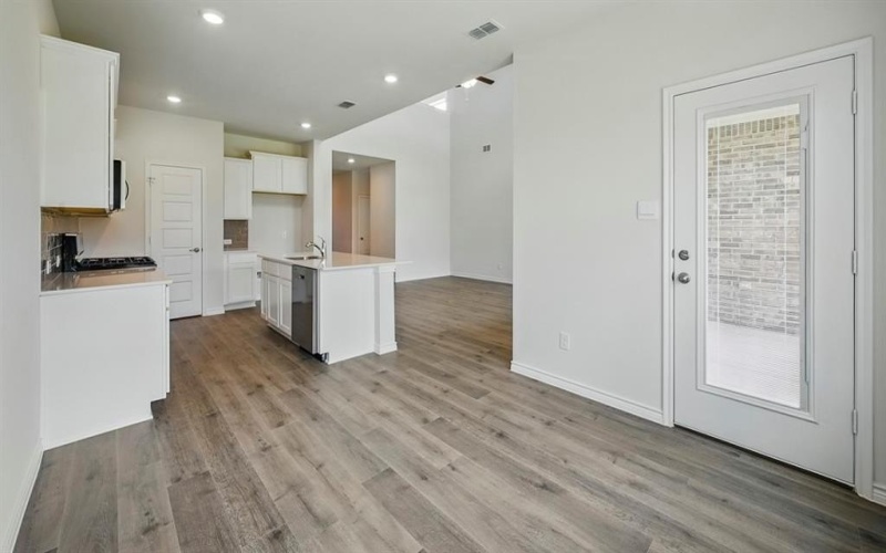9905 Kayak Street, Aubrey, TX 76227, 4 Bedrooms Bedrooms, ,3 BathroomsBathrooms,Residential,For Sale,9905 Kayak Street,20956591