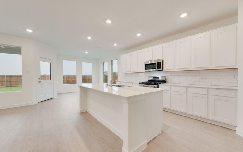 2218 Walden Pond Boulevard, Forney, TX 75126, 3 Bedrooms Bedrooms, ,2 BathroomsBathrooms,Residential,For Sale,2218 Walden Pond Boulevard,20956617