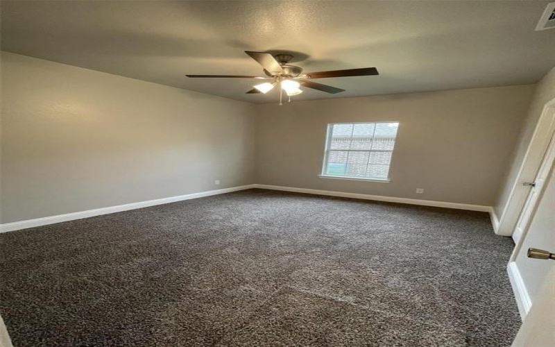 2115 Hemphill Street, Greenville, TX 75401, 3 Habitaciones Habitaciones , ,2 BañosBaños,Residential Lease,En Alquiler,2115 Hemphill Street,20956638