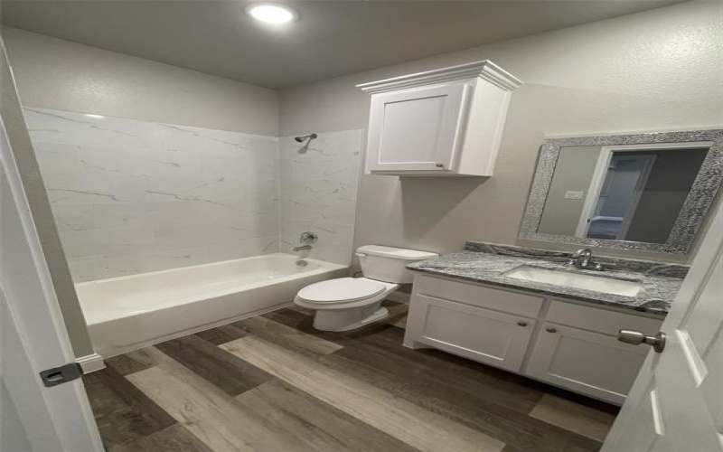 2115 Hemphill Street, Greenville, TX 75401, 3 Habitaciones Habitaciones , ,2 BañosBaños,Residential Lease,En Alquiler,2115 Hemphill Street,20956638