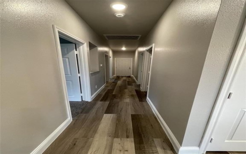 2115 Hemphill Street, Greenville, TX 75401, 3 Habitaciones Habitaciones , ,2 BañosBaños,Residential Lease,En Alquiler,2115 Hemphill Street,20956638