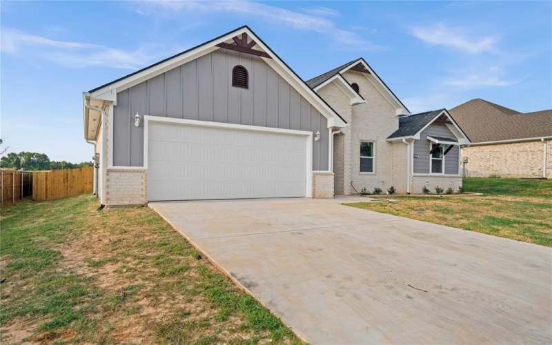 120 Hay Meadow Drive, Winona, TX 75792, 4 Bedrooms Bedrooms, ,2 BathroomsBathrooms,Residential,For Sale,120 Hay Meadow Drive,20956816