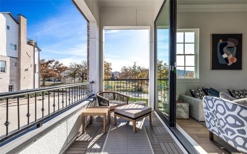 4645 New Water Lane, Dallas, TX 75219, 3 Bedrooms Bedrooms, ,3 BathroomsBathrooms,Residential,For Sale,4645 New Water Lane,20956819