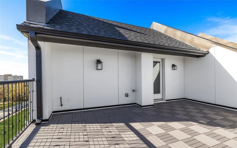 4645 New Water Lane, Dallas, TX 75219, 3 Bedrooms Bedrooms, ,3 BathroomsBathrooms,Residential,For Sale,4645 New Water Lane,20956819