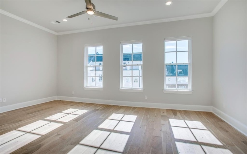 4645 New Water Lane, Dallas, TX 75219, 3 Bedrooms Bedrooms, ,3 BathroomsBathrooms,Residential,For Sale,4645 New Water Lane,20956819